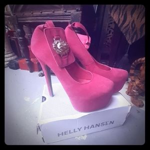 Fuscia platform shoes.